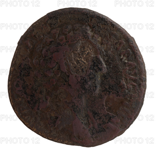 Sestertius, Marcus Aurelius (121–180; Roman emperor 161–180), (caesar 139–161); issuer: Antoninus Pius (86–161; Roman emperor 138–161); Marcus Aurelius (heir to the throne; 138–161) — iconography: Minerva, shields, spears, Roman deities. Obverse: Bust of young Marcus Aurelius uncovered, in paludamentum, right; legend AVRELIVS CAE[SAR] AVG II FIL. Reverse: Minerva seated right, holding a spear in her right hand and resting her left on a shield standing on the ground; legend TR P O[PTIMO] VIII COS II; in the exergue S C. Date: 153–154 CE. Roman Empire (27 BC–476). Coin: diameter 30.0–31.0 mm, weight 23.30 g, axis 0°.