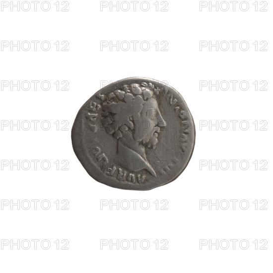 Denarius, ca. 156–157. Obverse: Head of young Marcus Aurelius without a cap to the right, inscription AVRELIV AES - ANTON AVG PII F. Reverse: Virtus stands left, holding a parade dagger (parazonium) in his right hand and a spear with the head pointing downwards in his left, inscription TR PO - T XI - COS II. Issuer: Marcus Aurelius; associated figures: Antoninus Pius. Roman Empire, Rome. Coin; diameter 16.0–17.5 mm, weight 3.30 g, axis 180°.