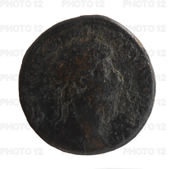 Sestertius of Marcus Aurelius (121–180; Roman emperor 161–180). Obverse: Head of Marcus Aurelius with laurel wreath facing right; inscription AV L ANTO I PM. Reverse: Providentia stands frontally, head turned left, holding a long scepter in her left hand and a wand in her right, below a globe; inscription TR POT XX – IMP III COS, in SC fields. Date: 165–166. Roman Empire, Rome. Coin; diameter 31.5–32.0 mm, weight 21.75 g, axis 0°.