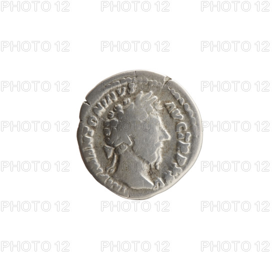 Denarius of Marcus Aurelius (121–180; Roman Emperor 161–180), issuer Marcus Aurelius; obverse: head of Marcus Aurelius with laurel wreath facing right, legend 'IMP M ANTONINVS - AVG TR P XXV'; reverse: the emperor in priestly attire stands left, holding a patera above a tripod, next to which lies a bull, legend 'VOTA SOL - DECENN' (episode COS III, 170–171). Roman Empire (27 BC–476), Rome. Coin; silver; weight 3.10 g; diameter ~18.0–18.5 mm; axis 0°.