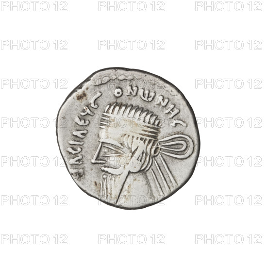 drachma, Vonones I (8–11), Nike, wreaths, diadems, heads, Parthian Kingdom, Iran. Obv: diademed head of Vonones I facing left. Rev: standing Nike facing right, palm in outstretched right hand, wreath in left hand. Date: 8–11. Coin (Parthia, Iran). Diameter 18.0–19.0 mm; weight 4.00 g.