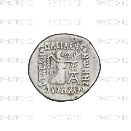 Drachma of Vonones I (8–11 CE). Obverse: diademed head of Vonones I facing left. Reverse: standing Nike facing right, palm in outstretched right hand, wreath in left hand. Parthian Kingdom, Iran. Coin; diameter 18.0–19.0 mm, weight 4.00 g.
