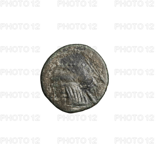 Bronze coin of Gotarzes II (King of the Parthians; 40–51). Obverse: diademed head of Gotarzes II facing left. Reverse: diademed female head (Parthian queen?), facing right. Parthian Kingdom, Ecbatana (Iran). Coin diameter 13.0–13.5 mm; weight 1.20 g.