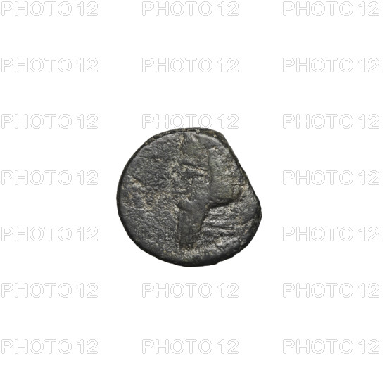Bronze coin of Gotarzes II (king of the Parthians; 40–51). Obverse: head of Gotarzes II in diadem facing left. Reverse: prow of a ship facing left. Dated 38–51 CE, Ecbatana, Parthia (Iran). Coin diameter 11.0–12.0 mm; weight 1.80 g.