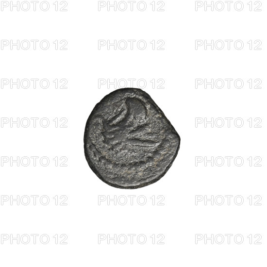 Bronze coin of Gotarzes II (king of the Parthians; 40–51). Obverse: head of Gotarzes II in diadem facing left. Reverse: prow of a ship facing left. Dated 38–51. Ecbatana, Parthia (Iran). Coin diameter 11.0–12.0 mm; weight 1.80 g.