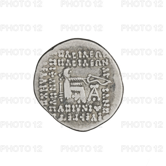 Drachma of Vologases I (51–79). Obverse: bust of Vologases I wearing a diadem, king facing left. Reverse: Arsakes I seated on a throne, facing right, holding a bow, monogram below the bow. Parthian Kingdom, Iran. Coin; diameter 18.5 × 20.0 mm, weight 3.60 g.