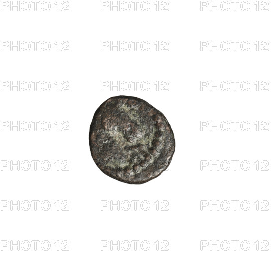 Bronze coin of Vologases I (51–79). Obverse: head of Vologases I wearing a diadem, face turned to the left, very blurred image. Reverse: horse head to the right. Parthian Kingdom (Parthia), mint in Iran. Coin diameter 9.0 × 10.0 mm, weight 1.15 g.
