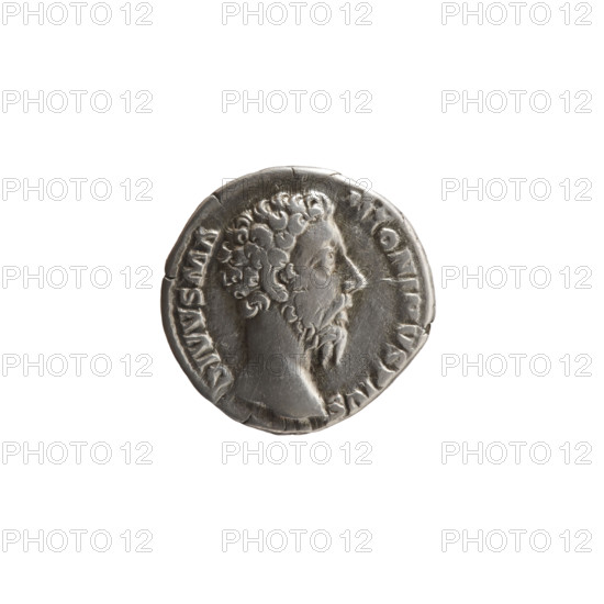 Denarius, posthumous issue for Marcus Aurelius (121–180; Roman Emperor 161–180), issued by Commodus (161–192; Roman Emperor 177–192). Obverse: Head of Marcus Aurelius without a cap to the right, inscription DIVVS MA NTONINVS PIVS. Reverse: Eagle with spread wings flying right and upwards, holding a scepter in its talons, inscription CONSECRATIO. After 180, Rome, Roman Empire (27 BC–476). Coin; diameter 17.5–18.5 mm, weight 3.52 g, axis 0°.