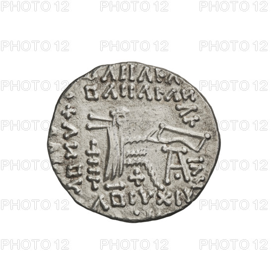 Drachma of Pacorus II (77–109). Obverse: head of Pacorus II in tiara and diadem facing left. Reverse: Arsakes seated on a throne facing right, holding a bow; monogram below the bow. Parthian Kingdom (Arsakes I iconography), Parthia (Iran). Coin; diameter 18.0 × 20.0 mm, weight 2.60 g.