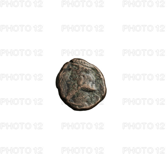 Bronze coin of Mithridates IV (King of the Parthians; 129–140 AD). Obverse: head of Mithridates IV wearing a diadem, profile facing left. Reverse: bull facing right. Parthian Kingdom (Parthia), Iran; mint dated 128–147. Coin diameter 9.0 × 10.0 mm, weight 1.40 g.