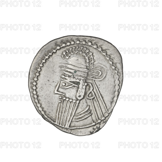 Drachma, Vologases III (105–147). Obverse: head of Vologases III wearing a tiara, the king facing left. Reverse: Arsakes seated on the throne, bow in hand, facing right; below the arch – monogram. Iconography: bows (armed), Arsakes I (Parthian king; ca. 247–217 BCE) — heads, diadems, Arsakes on the throne. Parthian Kingdom, Iran (Ecbatana). Coin: dia. 21.0–22.0 mm; weight 3.82 g.