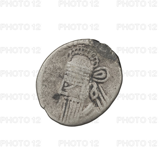 Drachma of Vologases III (105–147). Obverse: Bust of Vologases III wearing a tiara and diadem, facing left. Reverse: Arsakes seated on the throne, holding a bow in his hand, facing right, below the arch; monogram. Iconography: bows (armed), helmets, heads, Arsakes I (King of Parthians; ca. 247–217 BCE) — diadems, busts; Arsakes on the throne. Parthian Kingdom, Ecbatana (Iran). Coin: diameter 18.0 × 20.0 mm, weight 2.90 g.