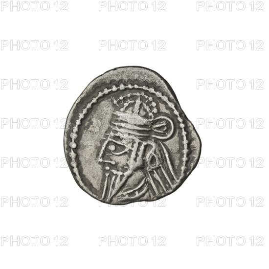drachma, Artabanos IV (king of Parthia; 213–224 AD), bows (armed), Arsakes I (king of Parthia; ca. 247–217 BC) - iconography, Arsakes on the throne, Parthian Kingdom, Iran, tiaras. Obv.: bust of Artabanos IV wearing a tiara, king facing left. Rev.: Arsakes seated on the throne, holding a bow in his hand, facing right, legend poorly legible. Date: 213–227. Place: Parthia, Ecbatana, Iran. Coin: dia. 17.5 × 18.5 mm, weight 3.60 g.