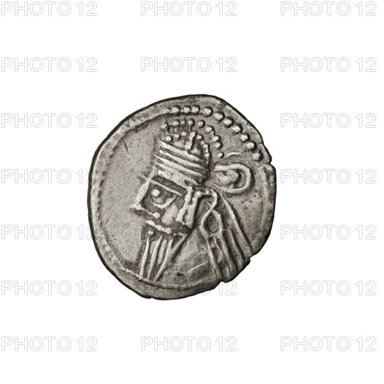 Drachma of Artabanos IV (king of Parthia; 213–224 AD). Obverse: bust of Artabanos IV wearing a tiara, profile facing left. Reverse: Arsakes I (king of Parthia; ca. 247–217 BC) seated on a throne, holding a bow in his hand, facing right; below the bow – monogram. Parthian Kingdom, Ecbatana, Parthia (Iran), dated 213–227. Coin; diameter 17.5–19.0 mm, weight 3.35 g.
