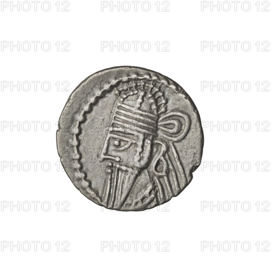 drachma, Artabanos IV (king of Parthia; 213–224 AD). Obverse: bust of Artabanos IV wearing a tiara, king facing left. Reverse: Arsakes seated on the throne, bow in hand, facing right; below the arch – monogram. Iconography: Arsakes I (king of Parthia; ca. 247–217 BC) referenced, bows (armed), tiaras. Date: 213–227. Place: Parthian Kingdom, Ecbatana, Iran. Coin: diameter 18.5 × 19.0 mm, weight 3.20 g.