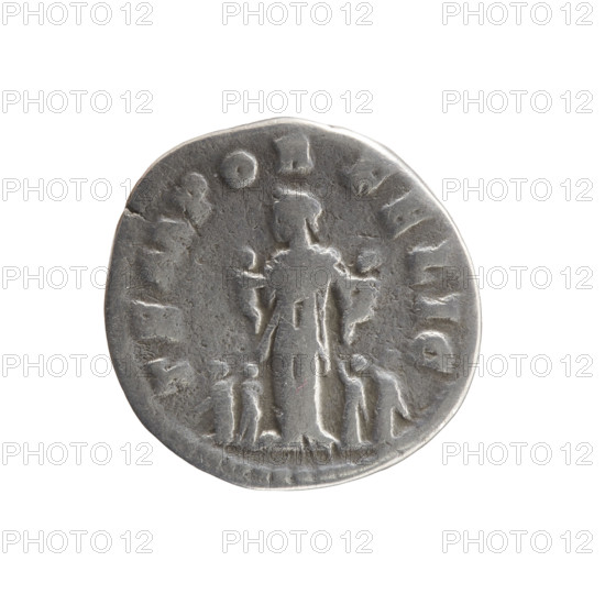 Denarius, Marcus Aurelius (121–180), issuer; Faustina the Younger (ca. 130–176), personifications: Felicitas, children. Obverse: draped bust of Faustina II facing right, legend FAVSTINA AVGVSTA. Reverse: Felicitas stands frontally, head turned left, holding two children in her arms, four more children stand next to her (two on each side), legend TEMPOR FELIC. Date: 161–176. Roman Empire, Rome. Coin; diameter 17.0 mm; weight 3.18 g; axis 0°.