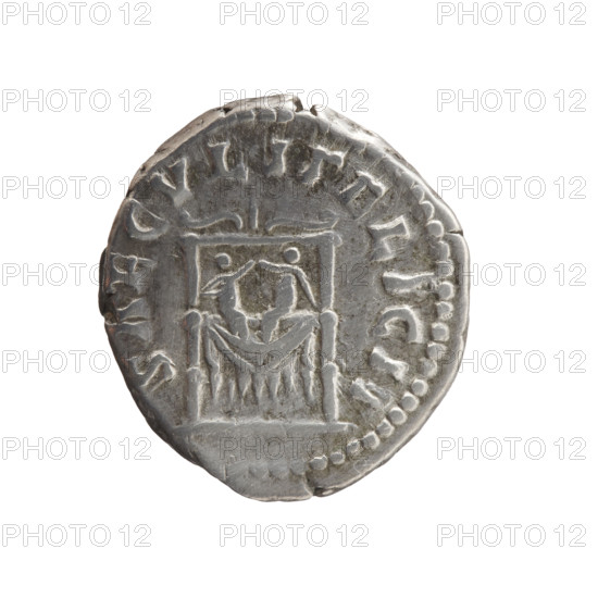 Denarius of Faustina the Younger (ca. 130–176; Roman empress 161–176). Obverse: draped bust of Faustina II facing right, legend FAVSTINA·AVGVSTA. Reverse: draped throne (pulvinar) on which two children — twins Commodus and Antoninus — are seated; legend SAECVLI·FELICIT. Issuer: Marcus Aurelius (121–180; Roman emperor 161–180). Iconography: pulvinar with two children; Commodus (161–192) and Antoninus depicted; thrones. Date: 161–176. Place: Rome, Roman Empire. Coin type: silver denarius. Diameter: 17.0–18.5 mm. Weight: 3.20 g. Axis: 0°.