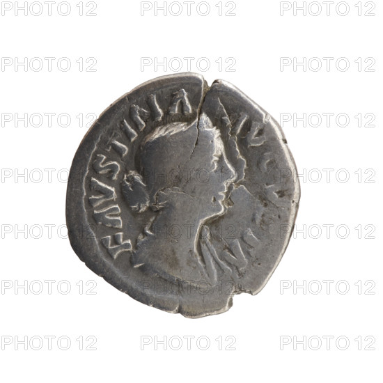 Denarius of Faustina the Younger (ca. 130–176), depicting draped bust of Faustina II facing right with legend FAVSTINA • AVGVSTA; reverse shows a draped throne (pulvinar) with two children—twins Commodus and Antoninus—with legend SAECVLI F•ICIT; issuer Marcus Aurelius (121–180); iconography references to Faustina the Younger and Commodus; date ca. 161–176; Roman Empire, Rome; coin: diameter 17.0–18.0 mm, weight 2.50 g, axis 180°.