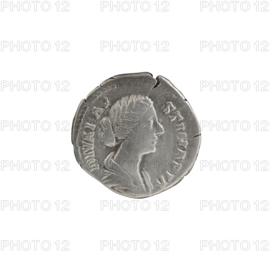 Denarius, Faustina the Younger (ca. 130–176; Roman empress 161–176) (posthumous); issuer: Marcus Aurelius (121–180; Roman emperor 161–180). Obverse: Bust of Faustina II in drapery facing right, inscription DIVA FAVSTINA PIA. Reverse: Peacock standing right with folded tail, inscription CONSECRATIO. Iconography: animals, peacocks, plumes. Date: after 176. Culture/place: Roman Empire, Rome. Coin: diameter 17.5–18.5 mm, weight 3.14 g, axis 0°.