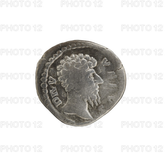 Denarius, Lucius Verus (130–169; Roman emperor 161–169), posthumous; issuer: Marcus Aurelius (121–180; Roman emperor 161–180). Obverse: Head of Lucius Verus uncovered to the right, inscription DIVV VERVS around. Reverse: Funeral pyre with four tiers topped by a quadriga, inscription CONSE CRATIO around. After 169 CE, Roman Empire (27 BC–476), Rome. Coin; diameter 17.0–18.0 mm, weight 2.85 g, axis 0°.