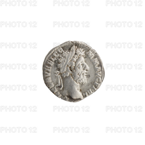 Denarius of Commodus (reigned 177–192). Obverse: Head of Commodus in a laurel wreath facing right, inscription 'L AEL AVREL CO - MM AVG P FEL'. Reverse: Jupiter, wearing only a flowing cloak, walks left, turns his head right, holds a lightning bolt in his outstretched right hand and a long scepter in his left; four stars in the left field, three in the right field, inscription 'IOVI DEF - ENS SALVTIS AVG'. Date: 191–192. Roman Empire. Coin: diameter 17.0 mm, weight 2.50 g, axis 0°.