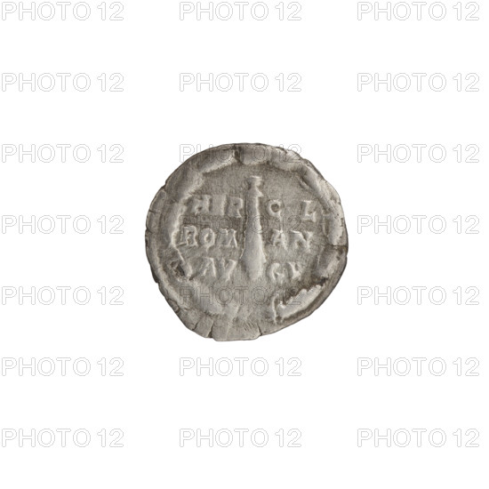 Denarius of Commodus (reigned 177–192). Obverse: laureate head of Commodus facing right, inscription L AEL AVREL COMM AVG P FEL. Reverse: club within a wreath; legend HER-C / L / ROM-AN / AV-GV horizontally in fields. Attributes: bust wearing lion skin. Date: 191–192. Material: silver coin. Diameter: 16.0–16.5 mm. Weight: 2.55 g. Axis: 180°. Roman Empire.