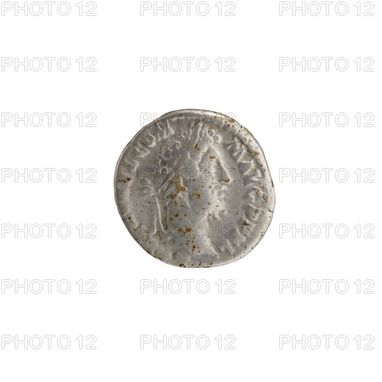 Denarius of Commodus (161–192; Roman emperor 177–192). Obverse: Head of Commodus in a laurel wreath facing right, inscription L AEL. EL COM - M AVG P FEL around. Reverse: Victoria walking left, holding a wreath in her outstretched right hand and a palm branch in her left; a star in the left field; inscription P M TR P - III COS VII PP around. Date: 192. Roman Empire (27 BC–476), Rome. Coin: diameter 16.0–17.0 mm, weight 2.95 g, axis 180°.