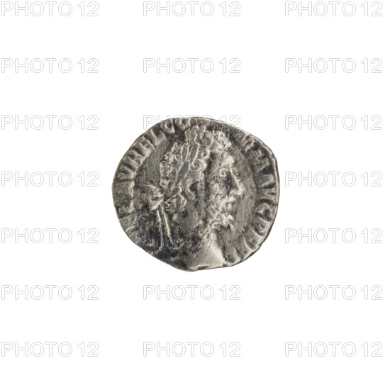 Denarius, Commodus (161–192; Roman emperor 177–192). Obverse: Head of Commodus in a laurel wreath facing right, inscription 'L AEL AVREL CO MM AVG P FEL' all around. Reverse: Victoria walking left, holding a wreath in her outstretched right hand and a palm branch in her left hand; a star in the left field, inscription 'M TR P XV II I V III COS VII PP' all around. Date: 192. Roman Empire (27 BC–476). Rome. Coin. Diameter 15.5–17.0 mm, weight 2.60 g, axis 345°.