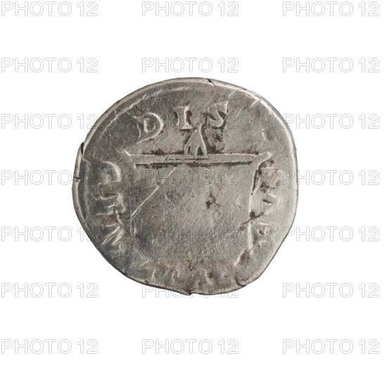 Denarius of Crispina (164–c.192), Roman empress (178–192). Issued under Emperor Commodus (161–192, reign 177–192). Obverse: Draped bust of Crispina facing right, inscription 'CRISPINA AVGV'. Reverse: Rectangular altar with flame, legend 'DIS GEN[TAL]BVS' (around). Date: 178–183. Roman Empire, Rome. Coin; diameter 17.0 mm, weight 3.10 g, axis 330°.