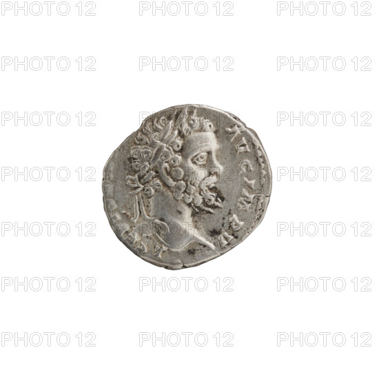 Denarius of Septimius Severus (Roman Emperor, 146–211). Obverse: head of Septimius Severus with laurel wreath facing right, inscription L SEPT SE — AVG IMP V. Reverse: trophy with two prisoners seated back-to-back on shields, inscription PART ADIAB; additional marks/incisions OS II P, 195. Roman Empire (27 BC–476). Coin; diameter 16.5–18.0 mm, weight 3.35 g, axis 180°.