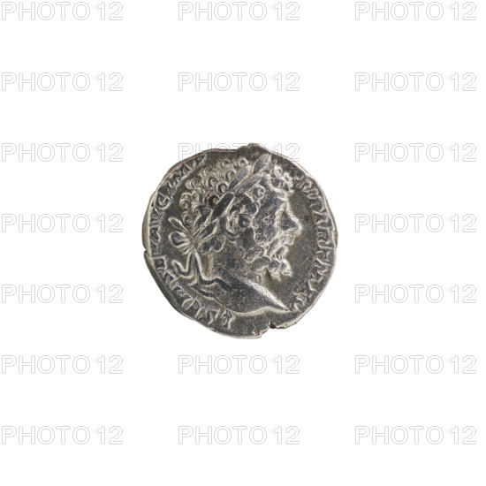 Denarius depicting Roman deities and Septimius Severus (146–211). Obverse: LSEPTSEVAVGIMP XIPARTMAX — Head of Septimius Severus in a laurel wreath facing right, pearl rim. Reverse: MAR VICTORI — Mars standing right, stripped to the waist, resting his right hand on a round shield, holding a spear in his left hand, pearl rim. Date: 198–200. Roman Empire (27 BC–476). Coin: diameter 16.5–17.0 mm; weight 3.31 g.