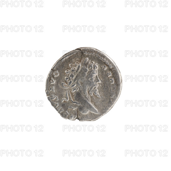 Denarius; Roman deities; Victoria; Septimius Severus (Roman emperor, 146–211) — iconography. Obverse: ERVSAVG PAR, head of Septimius Severus in a laurel wreath facing right, pearl rim. Reverse: PMTRP IPP, Victoria tiptoes to the left holding a garland in both hands; at her feet left, a round shield on a pedestal, pearl rim. Date: 200. Place: Rome, Roman Empire (27 BC–476). Medium: coin. Diameter: 17.5–18.5 mm. Weight: 2.80 g.