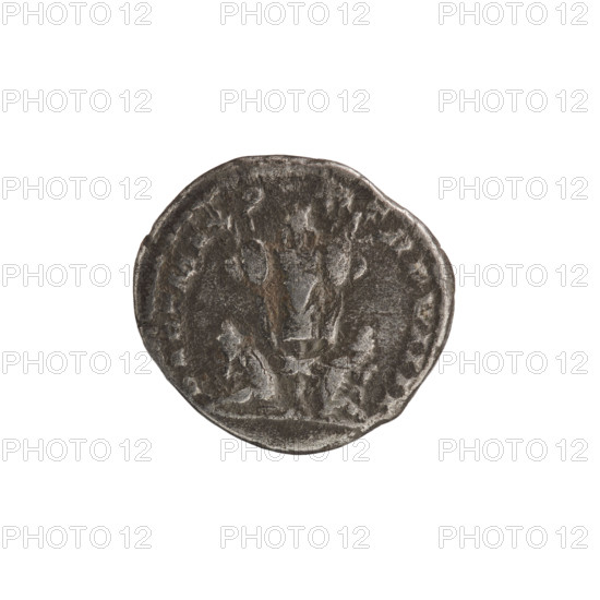 Denarius of Septimius Severus (Roman emperor, 146–211). Obverse: head of Septimius Severus in a laurel wreath facing right, pearl rim, inscription 'SEVERVS PIVS AVG'. Reverse: two prisoners with hands tied behind their backs, facing each other, sitting on the ground under a trophy, pearl rim, inscription 'PARTMAXP MTRPVIIII'. Roman Empire, dated 201. Coin: silver, diameter ~18.0–18.5 mm, weight 3.05 g.