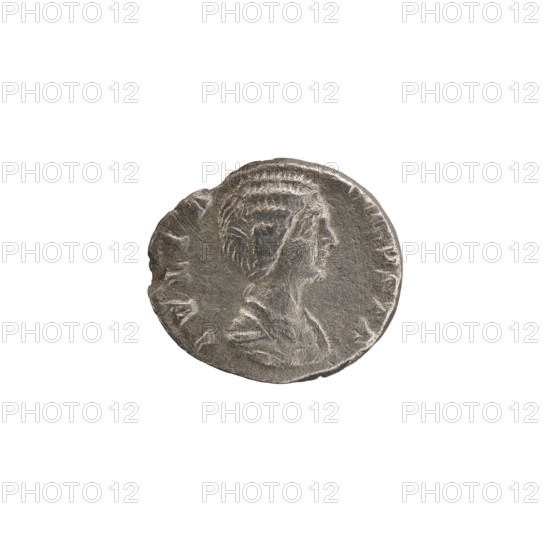 Denarius of Julia Domna (ca. 160–217), Roman empress (193–211). Obverse: IVLIA AVGVSTA — bust of Julia facing right, pearl border. Reverse: MATER DEVM — Cybele seated on a throne facing left, holding a branch in her right hand, resting her left on a tympanum, lions seated on both sides of the throne, pearl border. Date: 198–209. Roman Empire (27 BC–476). Coin; diameter 15.5–18.0 mm, weight 1.96 g.