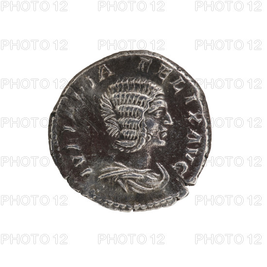 Denarius, Caracalla (188–217; Roman emperor 198–217) and Julia Domna (ca. 160–217; Roman empress 193–211). Obverse: IVLIA PIA FELIX AVG — bust of Julia Domna facing right, pearl border. Reverse: DIANA LVCIFERA — Diana standing left, holding a lit torch in both hands, pearl border. Roman Empire, 211–217. Coin: diameter 17.5 mm, weight 3.20 g.