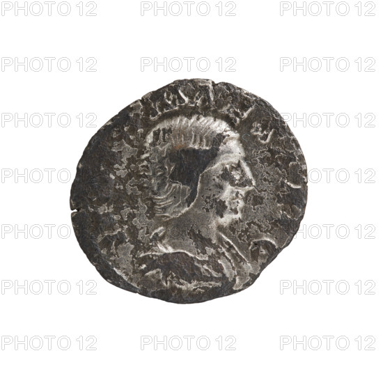 Denarius (subaerate), Elagabalus (204–222; Roman emperor 218–222). Obverse: IVLIAMAESAAVG — draped bust of Julia Maesa facing right, pearl border. Reverse: CERERI — Ceres seated on a chair facing left, holding a garland in her right hand and a staff in her left, pearl border. Date: 218–223. Roman Empire (27 BC–476). Rome. Coin: diameter 17.0–18.0 mm; weight 2.55 g.