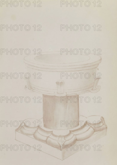 Photo reproduction of the drawn baptismal font of the church of Leur, photograph, reproduction, page, photographer: Benjamin Charlé (possibly), after drawing by anonymous, c. 1903 - in or before 1908, paper, pasteboard, baryta paper, daylight collodion silver print, height 150 mm x width 195 mm, baptismal font, Leur, A pale pencil drawing of a pedestal-like structure centered on a light background, showing a cylindrical column rising from a square base with rounded, scalloped decorative elements; the column supports a shallow, circular bowl or dish with a wide rim and small hooked fixtures around its circumference, rendered with soft shading and subtle contours.
