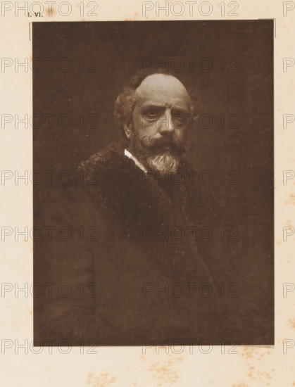 Portrait of an unknown man, page, photomechanical print, inscription: 'Portrait by Giacomo Grosso', inscription: 'I. VI.', photographer: Giacomo Grosso, cliché maker: anonymous, c. 1900 - in or before 1905, paper, two-color autotype, height 146 mm x width 108 mm, historical persons, old man, A sepia-toned portrait of an older man with a receding hairline, curly hair at the sides, bushy eyebrows, deep-set eyes, a full mustache, and a beard, wearing a dark fur-collared coat and a white collar peeking out, set against a dark background framed by a pale, aged paper border with scattered brownish foxing stains.