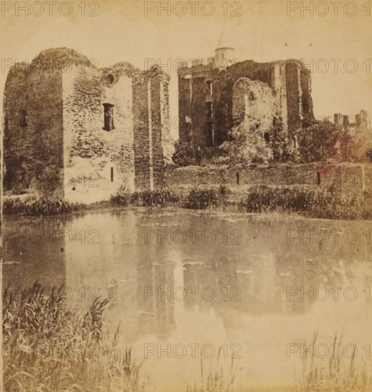 Ruins of Brederode Castle, View of the ruins of Brederode Castle, Views and landscapes in Europe, Africa and Asia, Geographical Sculpture Gallery, collected by MJ Broekhuijsen, Head of a school in Amsterdam, stereograph, Numbered lower left of photo: F.6., annotation: 'The castle dates from the 13th century, the ruin from the year 1573.', annotation: 'FaK', Santpoort, publisher: Merkelbach & Co., Amsterdam, compiler (person in literature): Martien Johan Broekhuijsen, c. 1905, photographer, compiler (person in literature), pasteboard, paper, albumen print, height 87 mm x width 176 mm, Part of a group of 52 stereophotos used in primary education as a supplement to school charts. The entire series consisted of 274 items in 10 categories (A to K)., landscape with ruins, ruin of a dwelling, house, castle, Ruin of Brederode, A sepia-toned photograph shows the crumbling walls of a stone fortress rising behind a low stone barrier with vegetation at its base, with portions of the structure feat...