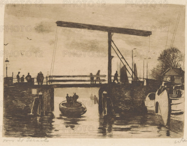 View of the Kikkerbilssluis in Amsterdam, print, The connection between the Oude Schans and the Oosterdok., inscription: 'for Is. Israels', signature: 'Witsen', printmaker: Willem Witsen (signed by artist), Amsterdam, c. 1913 - c. 1919, paper, etching, aquatint, intaglio printmaking technique, height 120 mm x width 160 mm, canals, waters (in city), bridge, boat propelled by man or animal, Kikkerbilssluis, A monochrome scene showing a wooden drawbridge spanning a waterway with a tall horizontal beam and supporting posts, silhouettes of people standing and walking on the bridge, a small round boat with two figures in the water beneath the bridge, reflections of the bridge and boat visible on the water surface, a lamppost near one end of the bridge, a cluster of bare-branched trees and a small shed on the right, masts or spars rising behind the bridge, seagulls flying in the sky, and wooden structures and moored boats along the water edges.