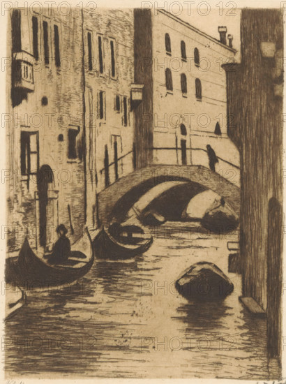 San Thoma, Bridge over the Rio di San Toma in Venice, print, inscription: 'No. 4', signature: 'Witsen', printmaker: Willem Witsen (signed by artist), Amsterdam, printer (person): Mouton & Co., The Hague, c. 1914 - c. 1919, printer (person), paper, etching, intaglio printmaking technique, height 160 mm x width 121 mm, canals, waters (in city), bridge, gondola, Venice, Rio di San Toma, A narrow waterway bordered by tall, textured buildings with multiple windows runs toward a small arched bridge, under which a larger curved structure is visible; gondola-like boats float on the water in the foreground with a seated figure in one of them and another person standing on the bridge, while vertical wooden planking and shadowed architectural details frame the scene on the right.
