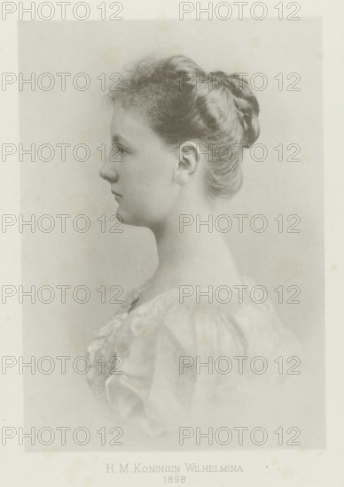 Portrait of Wilhelmina, Queen of the Netherlands, photomechanical print, Portrait of Wilhelmina. In the bottom margin her name and title., photographer: Adolphe Zimmermans, cliché maker: Meisenbach, Riffarth & Cie., Berlin, 1898, paper, chine collé, photoaquatint, heliogravure on chine collé, height 220 mm x width 158 mm, The title mentioned here refers to the highest title obtained of the sitter, not necessarily to the title that the sitter bears in this performance., Person, Wilhelmina of the Netherlands, A grayscale portrait of a young woman in profile facing left, showing the side of her face, ear, and neck, with her hair pulled back into a smooth bun and short curled fringe at the forehead; she wears a light, delicate dress with puffed sleeves and lace or embroidered detailing at the neckline, and the background is plain and softly shaded.