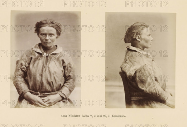 Anna Nilsdatter Labba ?, d' anni 22, Two portraits of Anna Nilsdatter Labba, page, Left a front view, right a side view., number: 'Tavola XXV.', photographer: Paolo Mantegazza, Scandinavia, photographer: Carlo Pietro Stefano Sommier, c. 1870 - in or before 1880, Paolo Mantegazza, Carlo Pietro Stefano Sommier, paper, albumen print, height 254 mm x width 340 mm, Photo in photo section at the back, adult woman (side view, profile), adult woman (front view), Two sepia-toned portrait photographs of the same young woman are shown side by side on a pale background, with a frontal view on the left and a profile view on the right; she has short, tousled hair and a neutral facial expression, wearing a textured garment with a rounded collar and a decorative clasp at the throat, and her hands rest folded in her lap in the frontal image while the profile image shows her seated on a chair with visible fabric details on the sleeve and back.