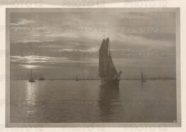 Sailboats at sunset, Vor sonnen-untergang, page, photomechanical print, inscription: 'Photographicische', monogram: 'BX', photographer: W. Gesche, cliché maker: unknown, c. 1898 - in or before 1903, paper, autotypie, height 125 mm x width 182 mm, sunset, sailing-ship, sailing-boat, lake, A sepia-toned scene of a calm body of water under a cloudy sky with the sun low near the horizon, several sailing vessels on the water including a large sailboat in the foreground with tall sails and a visible mast, smaller boats scattered toward the horizon, reflections of the light and vessels on the water surface, and a faint shoreline or distant structures along the far edge of the water.