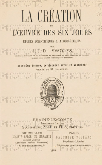 La creation et l'oeuvre des six jours, études scientifiques et apologétiques by J.-J.-D. Swolfs, book, annotation: 'JAN, 1991', writer (clerical worker): J.-J.-D. Swolfs, printer (person): Imprimerie Lelong, Braine-le-Comte, publisher: Societé Belge de Librairie, Brussels, publisher: Gauthier-Villars, Paris, 1889, J.-J.-D. Swolfs, Imprimerie Lelong, Societé Belge de Librairie, Gauthier-Villars, writer (clerical worker), printer (person), publisher, pasteboard, biological material, paper, leather, printing, snail marbled paper, color on cut, printing block, albumen print, height 215 mm x width 150 mm x thickness 20 mm, A cream-colored page with black printed design elements, including a large decorative oval emblem containing an ornate beehive-like motif surrounded by laurel branches and a ribbon, and various horizontal dividers; the page shows large bold headings at the top and smaller lines of printed text in a centered layout, with additional grouped blocks of text near the lower hal...
