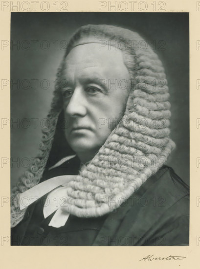 The right honorable lord Alverstone, GCMG, photograph, page, inscription: '55, Baker St, London, W.', annotation, photographer: Elliott & Fry, c. 1893 - c. 1903, paper, carbon print, height 227 mm x width 171 mm, Person, Richard Everard Webster, wig, historical persons (portraits and scenes from the life) ((full) bust portrait), A close black and white portrait of an older person wearing a traditional curled wig that frames the face and falls over the shoulders, with a solemn expression and gaze directed slightly away from the camera, wearing dark robes and a white neckband visible at the collar.