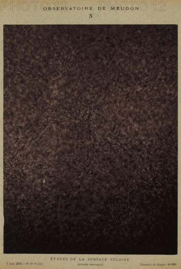 Observatoire de Meudon - études de la surface solaire (régioncentrale), Study of the solar surface, photograph, page, inscription: 'Pl. IV', inscription: '7 Juin 1878- 6h 2m 9s (m), (Régioncentrale), Diamètre du discque: 0m888', 1878-06-07, photographer, paper, carbon print, height 230 mm x width 170 mm, physical aspects of the sun, Sun, A large dark rectangular area filled with a mottled, textured surface showing swirling, cloudlike patterns in varying shades of brown and black, bordered by a lighter beige frame on all sides, with a thin darker inner border separating the central area from the frame.