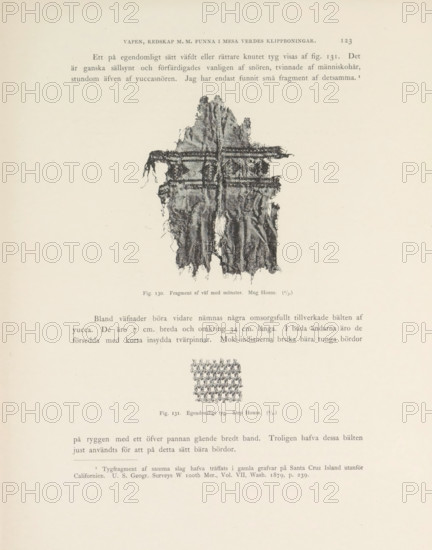 Bomullsväfnad. Ruin 9, Two fragments of cotton fabrics found in Mesa Verde National Park, page, photomechanical print, number: 'Fig. 128. Fig. 129.', photographer: Gustaf Nordenskiöld (possibly), Mesa Verde National Park, cliché maker: Angerer & Göschl, C., Vienna, c. 1891 - in or before 1893, North America, Lower Austria, Colorado, paper, autotypie, height 365 mm x width 270 mm, Prints on page 122., cotton (material, textile industry), A faded page with two black-and-white images of textile fragments arranged vertically, the upper image showing a torn, fringed rectangular cloth with a central cross-like woven pattern and ragged hanging strands, and the lower image displaying a small square swatch of interlaced fibers.