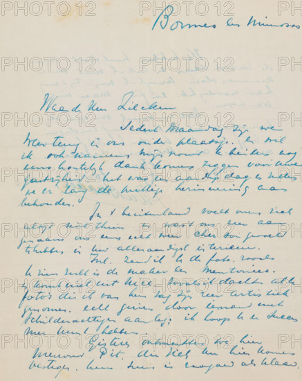 Letter to Philip Zilcken, letter, writer (clerical worker): Jan Bakker, Bormes-les-Mimosas, 1867 - 1930, writer (clerical worker), Provence-Alpes-Côte d'Azur, paper, materials by function, lined paper, ink, writing (processes), pen, height 425 mm x width 425 mm, Person, Philip Zilcken, photography, cinematography, A sheet of aged lined paper with blue cursive writing covering most of the surface, showing darker blue ink at the top and lighter blue ink in other areas where the writing overlaps; the paper has a vertical fold down the center and a faint horizontal fold across the middle, with slight yellowing and small brownish stains near the top edge; the handwriting varies in density and slant across the page and there are faint impressions and bleed-through from writing on the reverse side.