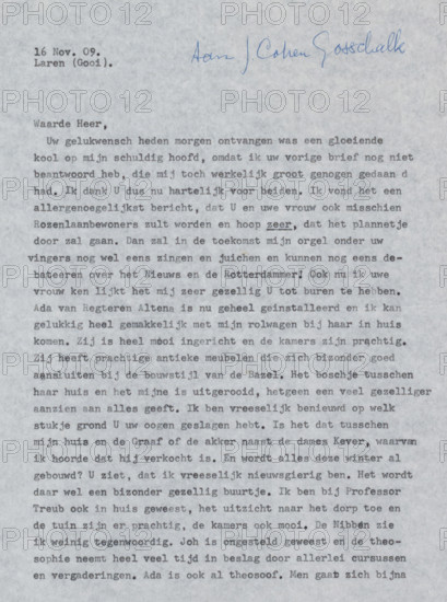 Letter to Johan Henri Gustaaf Cohen Gosschalk, letter, writer (clerical worker): Wally Moes, Laren (Noord-Holland), 1909-11-16, writer (clerical worker), materials by function, paper, ink, writing (processes), typewriting, height 425 mm x width 425 mm, Person, Hector Treub, Grada Hermina Marius, Jan Veth, Karel Petrus Cornelis de Bazel, Anna Dorothea Dirks, Johan Henri Gustaaf Cohen Gosschalk, Gerarda Sybilla van Regteren Altena, applied arts, arts and crafts, industrial design, non-Christian religions (including institutions, customs and antiquities), A sheet of pale paper with a dense block of typed lines filling most of the page and a handwritten signature in blue ink near the top right, with a small typed heading near the top left; the paper has a slightly mottled texture and a soft gray background, and the typed lines appear in a dark gray tone with even spacing across the page.